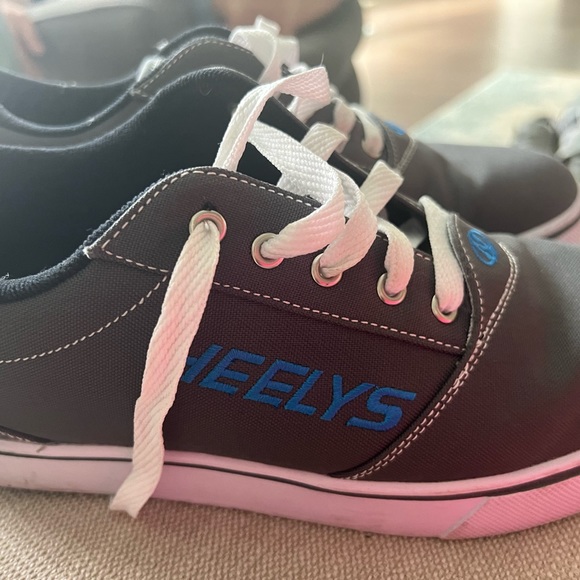 Heelys Men Shoes - Picture 3 of 4
